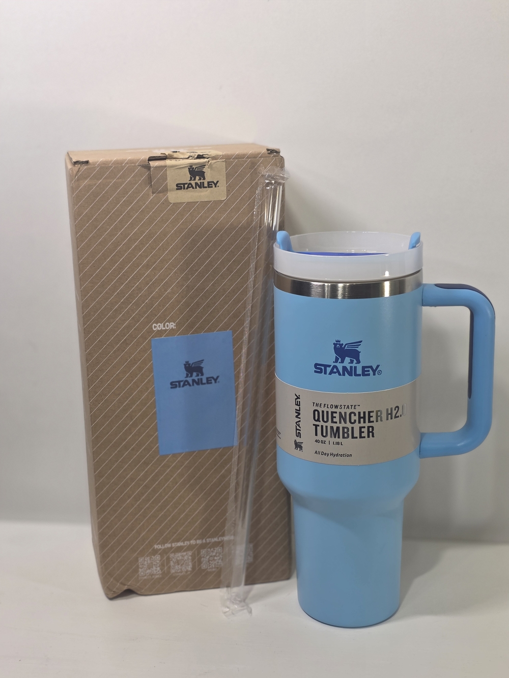 Stanley Quencher H2.0 FlowState 40oz Tumbler Blue NWT